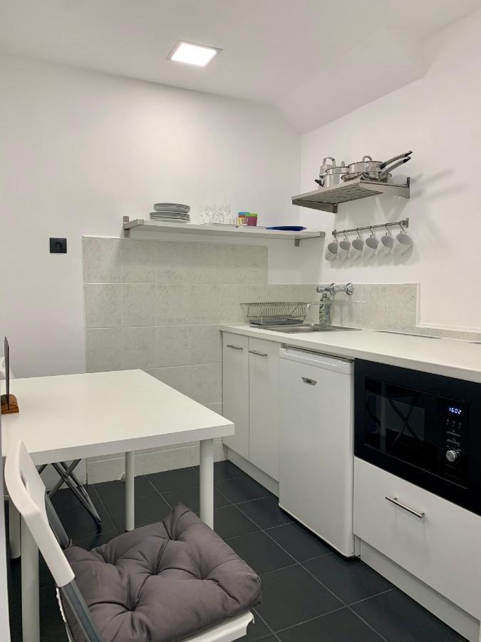 Var-Lak Apartman Eger Luaran gambar